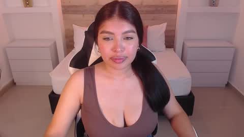 carriepink_ online show from September 17, 12:58 pm