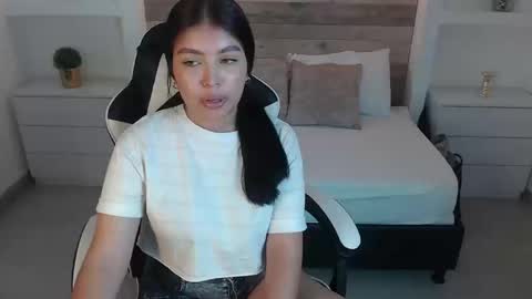 carriepink_ online show from September 24, 2:16 pm