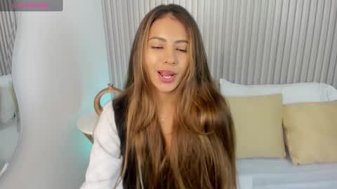 casandra_ballesteros online show from December 11, 12:55 pm