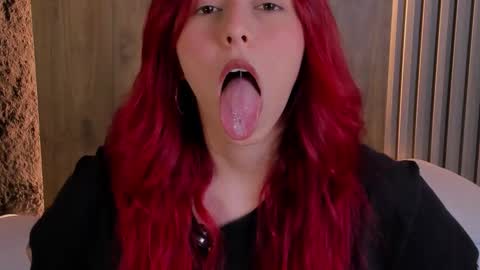 Casandra  online show from October 8, 7:51 pm