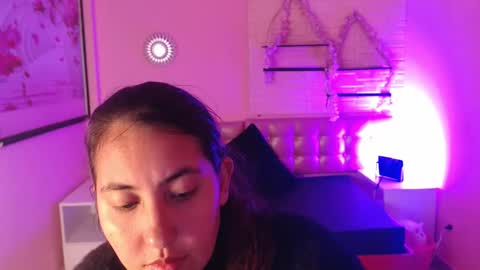 Snapshot of cassandra_ruizz chatting on October 3, 8:14 pm 573215024606 online show from October 3, 8:14 pm