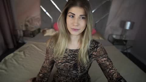 Snapshot of cassandragood chatting on February 5, 7:50 am Lena online show from February 5, 7:50 am