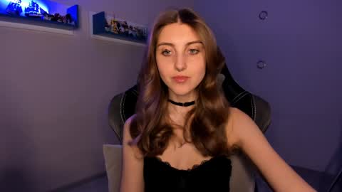 Snapshot of cassiablade1 chatting on February 9, 7:19 pm Seductress Cassia FINDOM AND SADISM NO NUDE online show from February 9, 7:19 pm