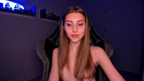 Snapshot of cassiablade1 chatting on January 9, 7:08 pm Seductress Cassia FINDOM AND SADISM NO NUDE online show from January 9, 7:08 pm