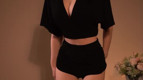 Cassie online show from December 21, 3:05 pm