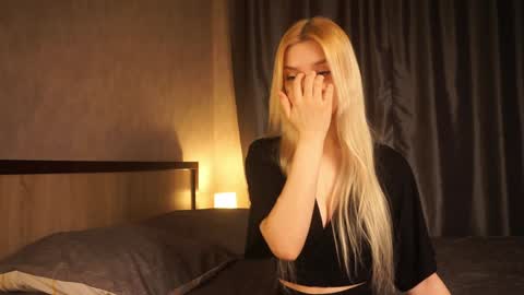 Cassie online show from January 8, 9:44 pm