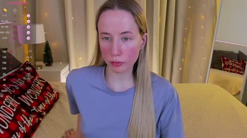 Cassie online show from December 19, 9:06 pm