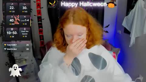 Snapshot of cassie_xkiss chatting on October 31, 9:52 pm Cassie online show from October 31, 9:52 pm