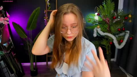 assie online show from December 27, 8:50 pm