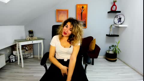 CassieJonas online show from December 12, 4:37 am