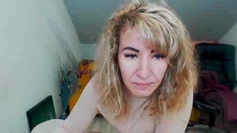 CassieJonas online show from January 6, 4:15 am