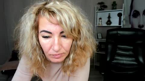 CassieJonas online show from January 10, 9:23 am