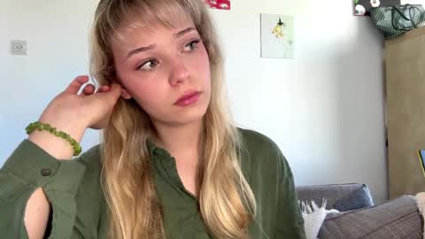 Olivia online show from April 8, 7:21 am