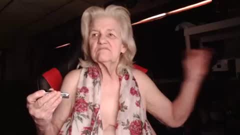 cat online show from February 26, 5:21 pm