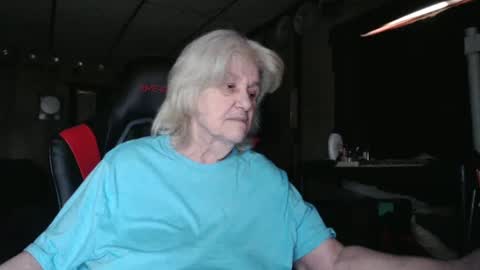 cat online show from February 14, 5:14 pm