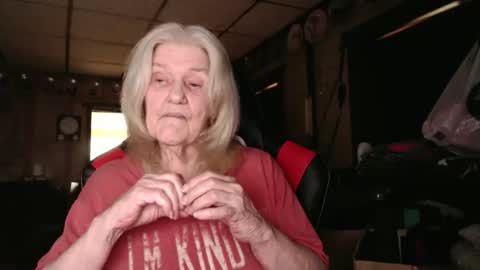 cat online show from September 29, 7:41 pm