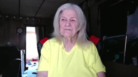 cat online show from October 20, 6:11 pm