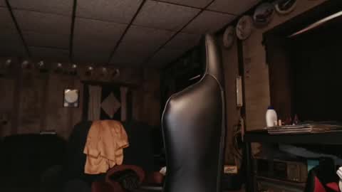 cat online show from March 12, 4:46 pm