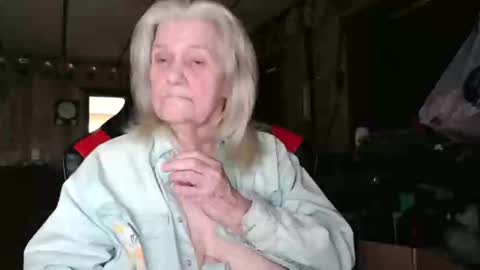 cat online show from September 30, 7:52 pm