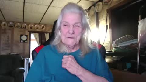 cat online show from October 29, 7:38 pm