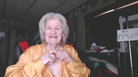 cat online show from February 6, 4:14 pm