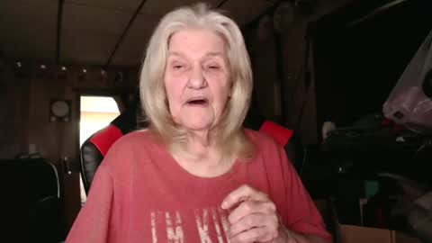 cat online show from October 1, 7:52 pm