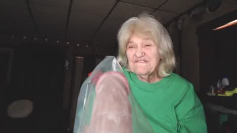 cat online show from January 14, 5:45 pm