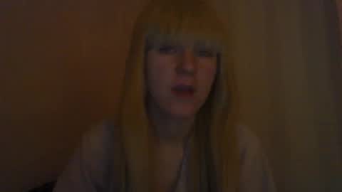 Snapshot of cat_2019 chatting on January 20, 12:04 am cat_2019 online show from January 20, 12:04 am
