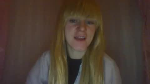 Snapshot of cat_2019 chatting on February 22, 11:43 pm cat_2019 online show from February 22, 11:43 pm