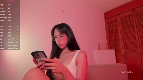 Snapshot of cat_loren chatting on February 6, 6:24 pm Loren online show from February 6, 6:24 pm