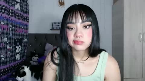 Snapshot of cat_mila_ chatting on September 24, 4:33 am Mila online show from September 24, 4:33 am