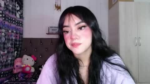 Snapshot of cat_mila_ chatting on September 16, 1:35 am Mila online show from September 16, 1:35 am