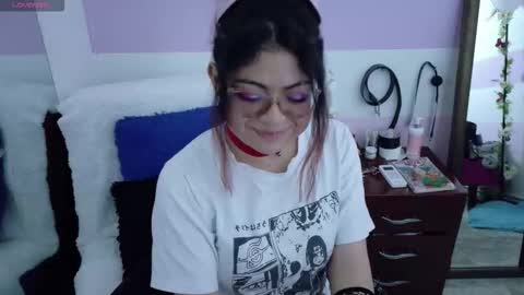 Snapshot of cat_white chatting on October 17, 6:55 pm Cata online show from October 17, 6:55 pm