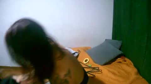 Snapshot of cat_woman22 chatting on September 17, 1:14 am cat_woman22 online show from September 17, 1:14 am