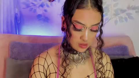 Snapshot of cata_greenn chatting on December 23, 8:36 pm Cata green model independient online show from December 23, 8:36 pm