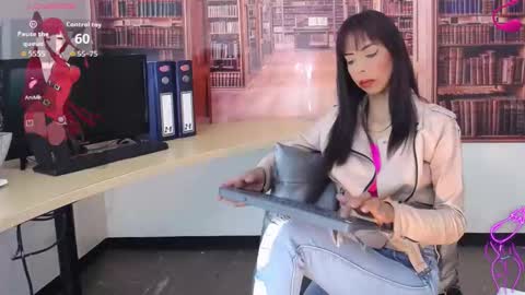 Queen Catalella online show from November 30, 4:05 am