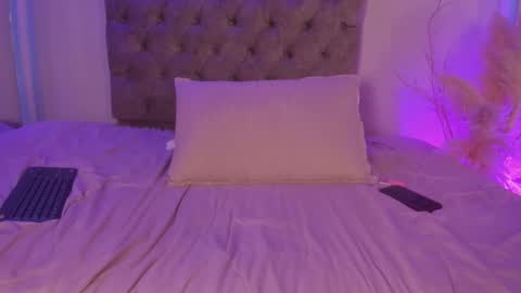 Snapshot of cataleya0320 chatting on October 19, 7:21 am Cataleya online show from October 19, 7:21 am