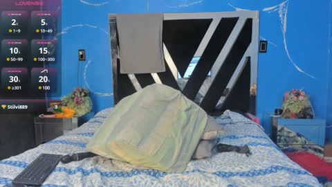 cataleya19__ online show from December 4, 5:22 pm