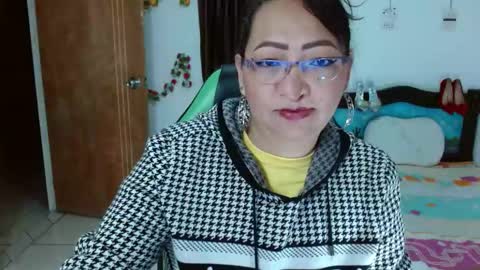 isabel online show from January 31, 9:27 am