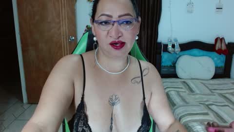 isabel online show from February 14, 8:52 am