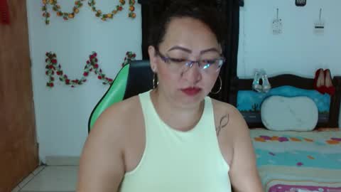 isabel online show from January 25, 9:36 am