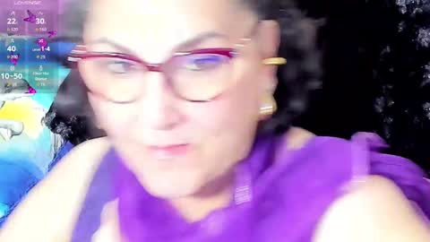 Snapshot of cataleya_mom_ chatting on October 4, 10:54 am cataleya online show from October 4, 10:54 am