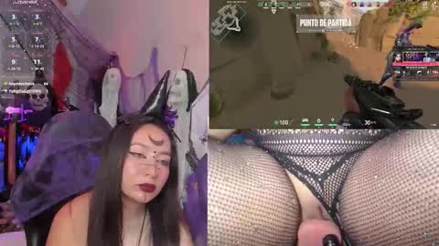 Snapshot of cataleyaglow chatting on October 31, 7:34 am Cata online show from October 31, 7:34 am