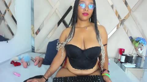 cataleyaxht online show from September 20, 12:58 pm