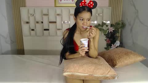 Snapshot of catalina5_s chatting on October 19, 3:25 pm Catalina online show from October 19, 3:25 pm