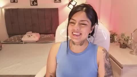 Catalina online show from October 13, 4:04 am