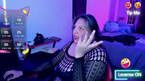  Mia   online show from October 10, 6:18 am