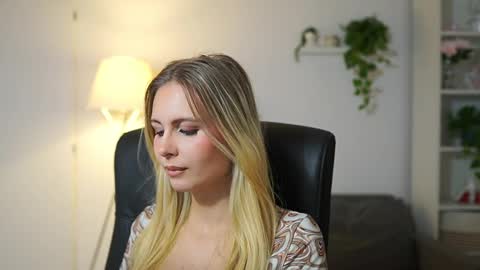 catecrago  online show from October 2, 7:57 am