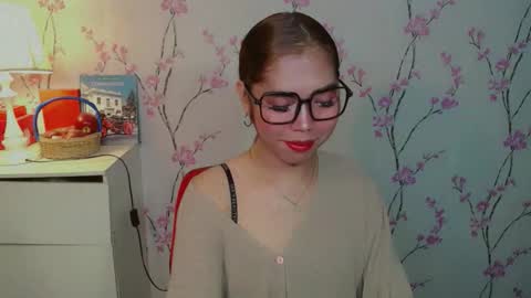 catherine_365 online show from November 14, 10:21 pm