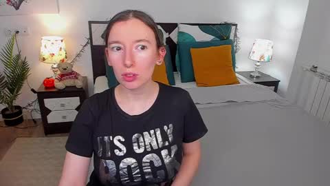 Catrin online show from December 6, 2:24 am